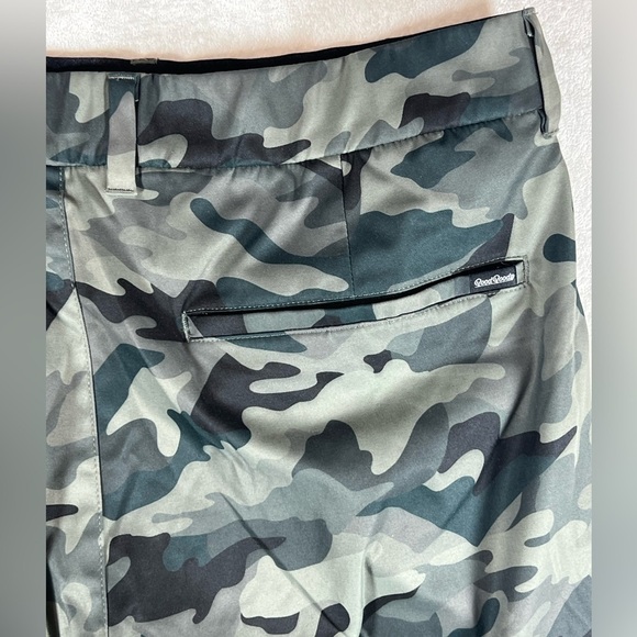 GoodGood 38W Camouflage Print Stretch Performance Golf Shorts - Picture 6 of 9